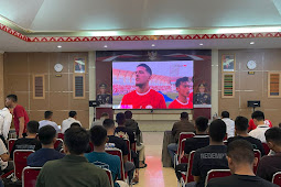 Personel Polda Sultra Gelar Nobar Semifinal AFC U-23 di Aula Dachara