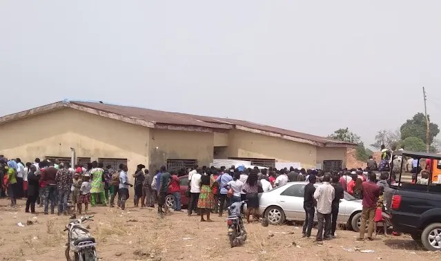 Bauchi guber: Ad-hoc staff protest non-payment of transport allowances