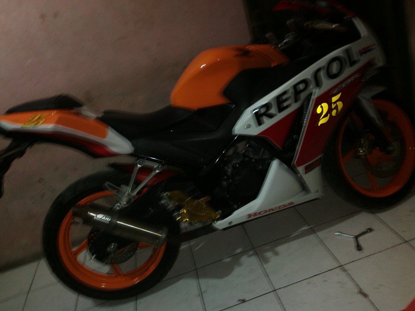  Modifikasi Jok Motor Cbr 150 Kumpulan Modifikasi Motor 