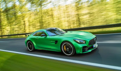 2016 Mercedes-AMG GT R 585 HP