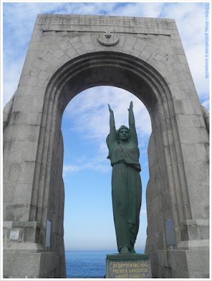 La porte de L'orient; Monument aux Armées d'Afrique; Corniche ; Europa; turismo um dia; Marseille; turismo na Europa; conhecendo a Europa;