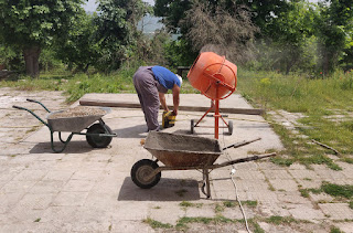 Halil mixing cement