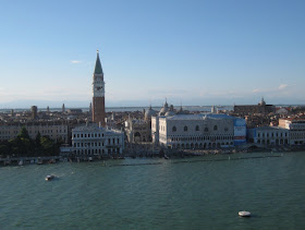 Venedig von oben vom Kreuzfahrtschiff aus gesehen