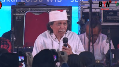 Cak Nun: Saya Diadu Domba dengan Megawati, Kadang-kadang dengan Habib Rizieq