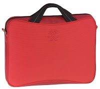 the crumpler 'winston fleece' laptop bag