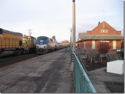 IMG_4682 Amtrak P42DC #166 in Kelso, Washington on November 30, 2008