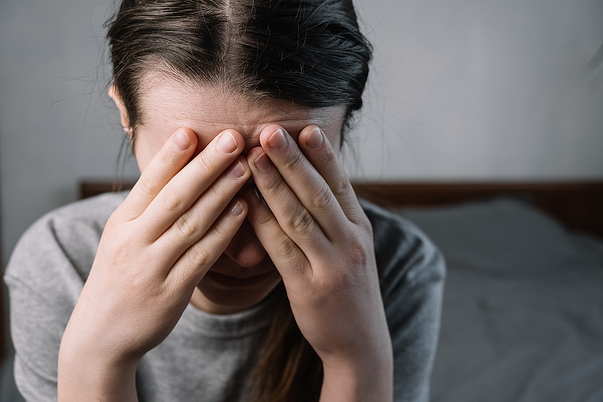 Mujer en problemas familiares