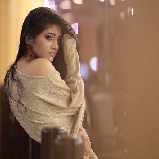 Shivangi Joshi, Bollywood actress, image gallery, Shivangi Joshi latest photos, captivating moments, actress beauty.