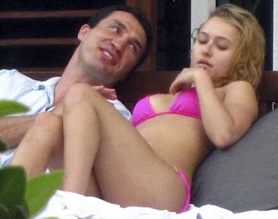 Hayden Panettiere Bikini pics