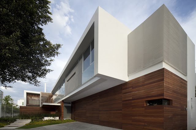 Modern exterior facade of the FF House in Mexico