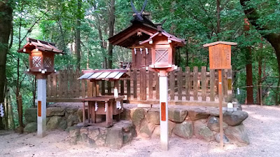 人文研究見聞録：天皇社（大神神社） ［奈良県］