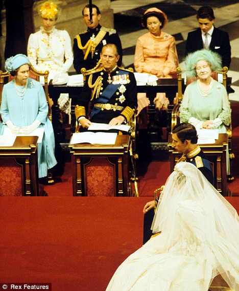 prince charles and princess diana wedding photos. gown. Royal Wedding