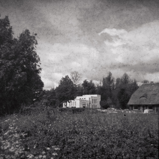 Zicht op Crescendo-gebouw, Ooy (Zevenaar)