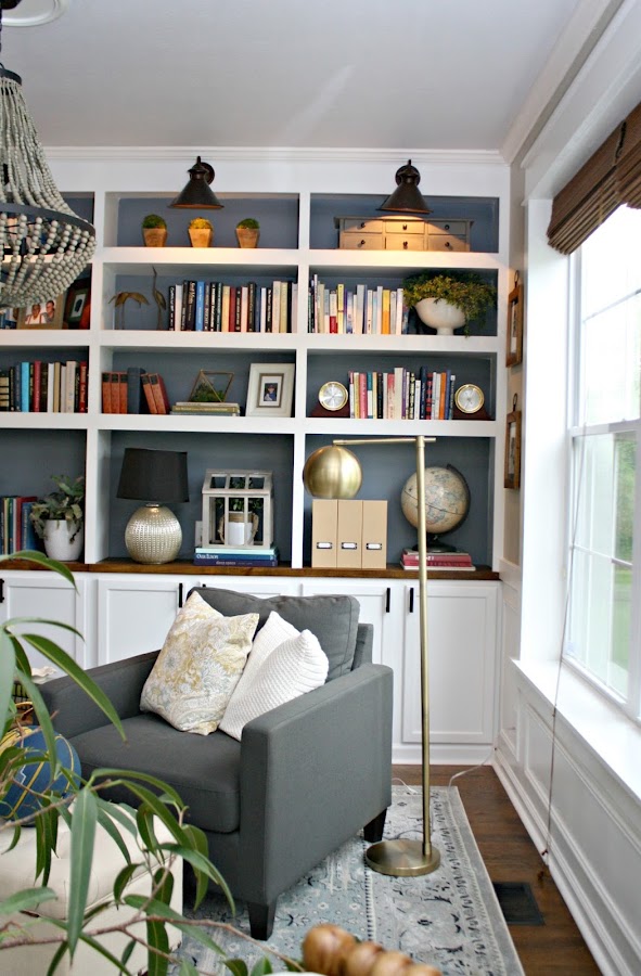 How to build bookcases with accent lights