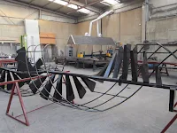 scari realizate pe comanda