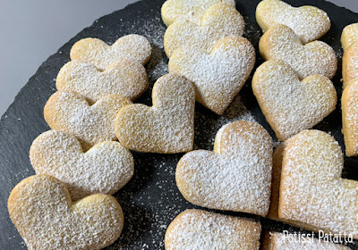 Recette de biscuits citron et huile d’olive, biscuits citron, biscuits huile d’olive, petits biscuits maison, comment faire des biscuits, biscuits coeurs, petit gâteaux maison, comment faire des petits gâteaux, petits gâteaux au citron, gourmandises, patissi-patatta