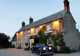 Exploring local drinks from Cotswolds hotels