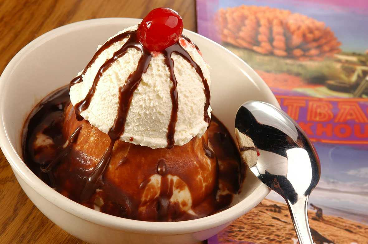 Outback Steakhouse Spotted Dog Sundae