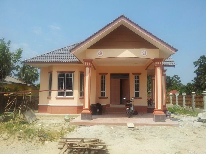 AZ REFQEE HOME BINA ATAS TANAH SENDIRI BANGLO  CANTIK  