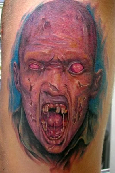 foto con un  tatuaje de zombie