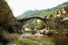 Puente de la Famiñosa sobre el río Alcanadre
