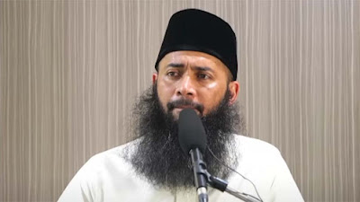 Ricuh! Detik-detik Ceramah Ustaz Syafiq Basalamah Ditolak-Dibubarkan GP Ansor di Surabaya, 'Harap Bersabar'