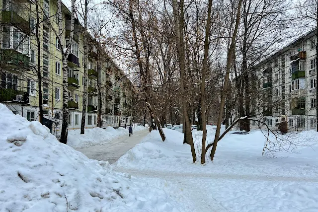 улица Академика Королёва, дворы