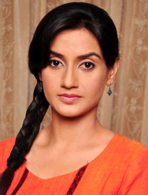 Beautiful Rati Pandey Wallpaper