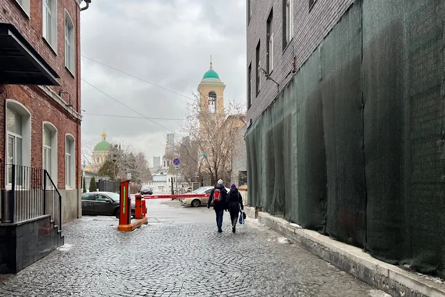 Большой Староданиловский переулок, Гамсоновский переулок, территория бывшего завода «Измеритель» (бывшая Красильно-набивная фабрика Товарищества Рябовской мануфактуры / завод «Измеритель» / Научно-исследовательский и конструкторский институт испытательных машин, приборов и средств измерения масс / Московское научно-производственное объединение «Измеритель»)