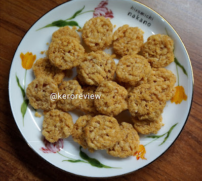 รีวิว ยังเกอร์ ฟาร์ม ข้าวแต๋นรสหม่าล่า (CR) Review Mini Rice Cracker Hot & Spicy Mala Flavor, Younger Farm Brand.