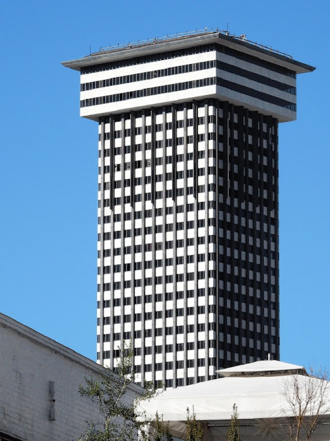 Plaza Tower, bang Louisiana, Mỹ