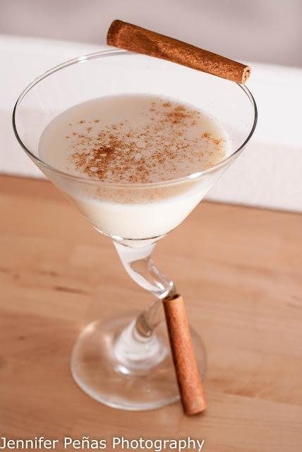 eggnog martini, eggnog, vanilla vodka, amaretto, christmas cocktail, winter cocktail