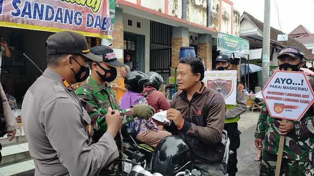 Cegah Zona Merah Operasi Masker digelar di desa Kadilangu Kec. Baki