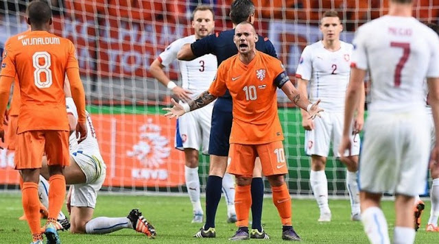 Netherlands failed to qualify for Euro 2016 France