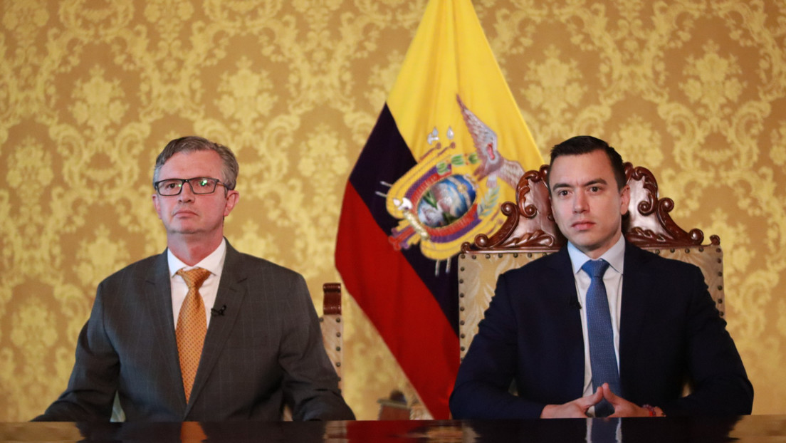 Ecuador Anuncia Aumento del IVA al 15% para Financiar Lucha Contra el Crimen