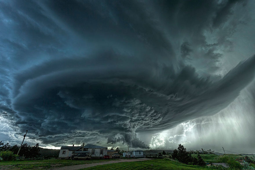 These Are The 35 Best Pictures Of 2016 National Geographic Traveler Photo Contest - Beast, South Dakota, United States