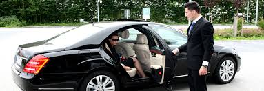 Luxury Car Hire in Melbourne for Chauffeur,