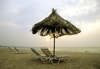 beach at mandvi palace