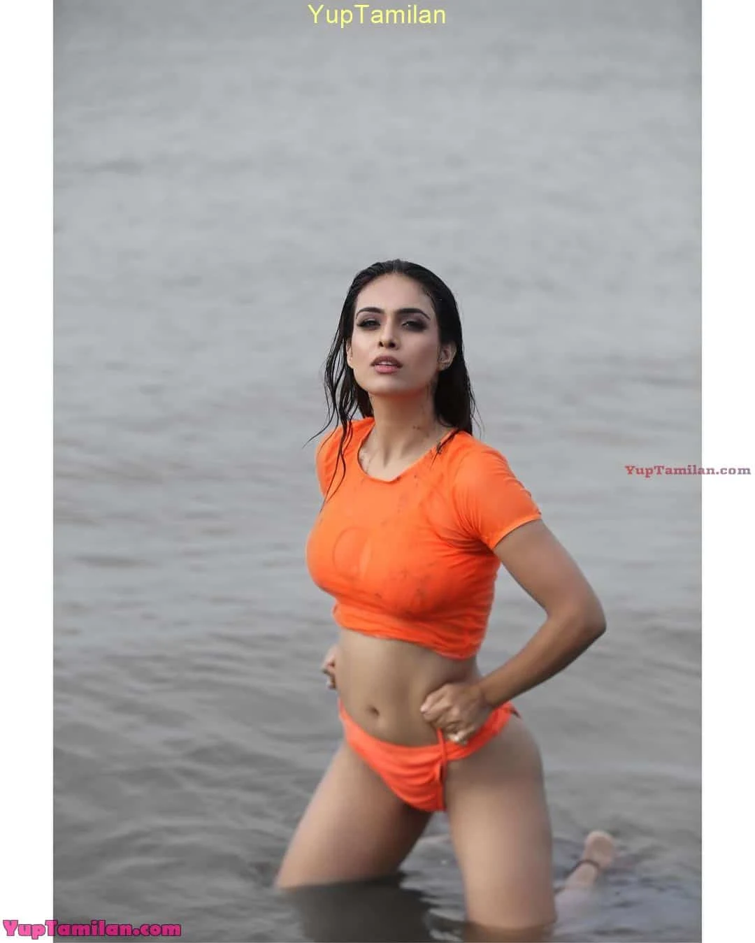 Neha Malik Sexy Bikini Pic Flaunts Hot Curves