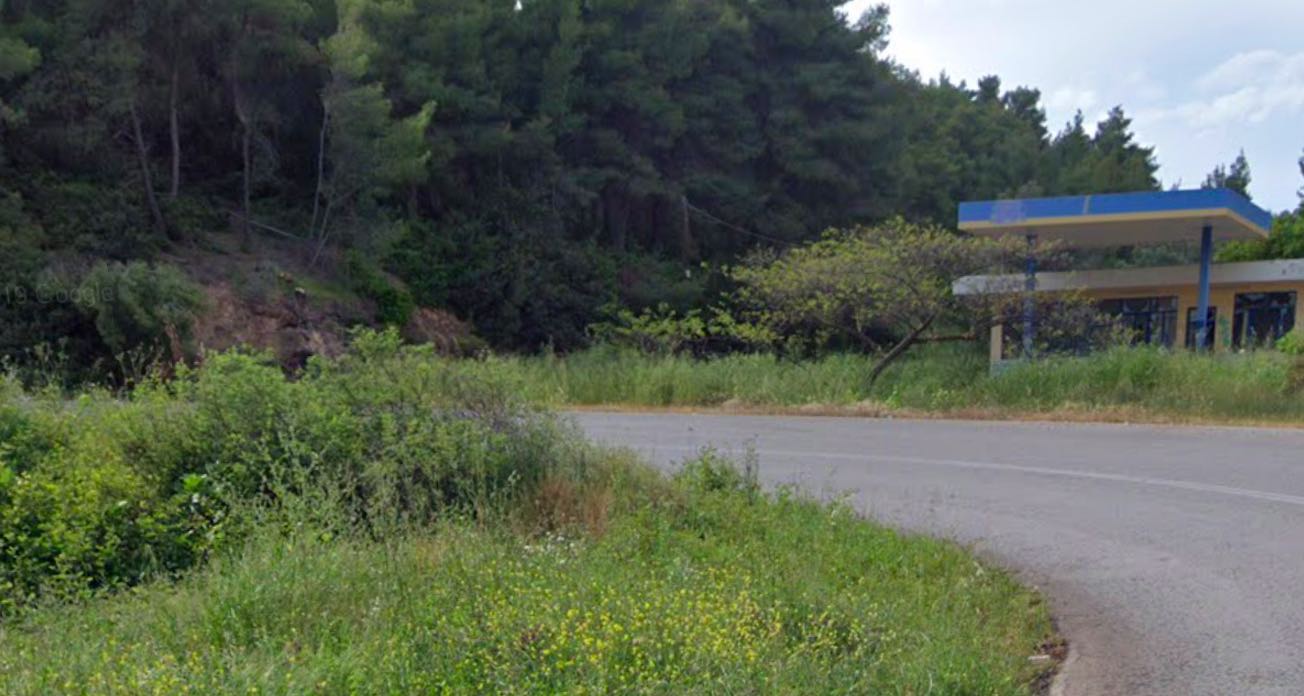 ευβοια, τραγωδια, ασφαλτο, 32χρονη γυναικα, νεκρη, 2 τραυματιεσ