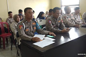 Kapolsek Pimpin Giat Apel Zoom Meeting Arahan Bapak Kapolres Karawang Di Aula Mako Polsek Klari  