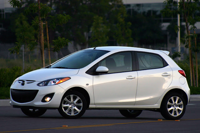 2011 mazda2 front side view 2011 Mazda2