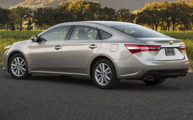 Toyota Avalon 2013