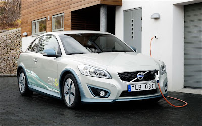 2010 Volvo C30 BEV Front View