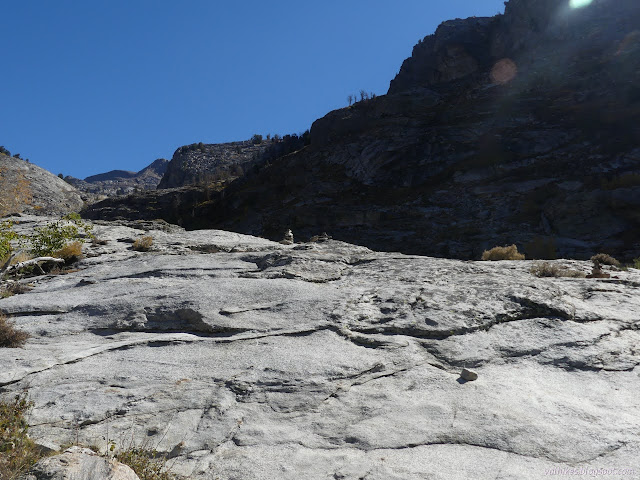 011: cairn in the middle of rock