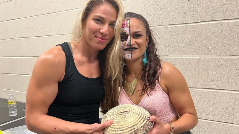 Thunder Rosa Breaks Bread With Marina Shafir After Controverisal Match