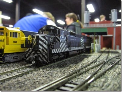 IMG_5415 Atchison, Topeka & Santa Fe SD24 #902 on the LK&R HO-Scale Layout at the WGH Show in Portland, OR on February 17, 2007