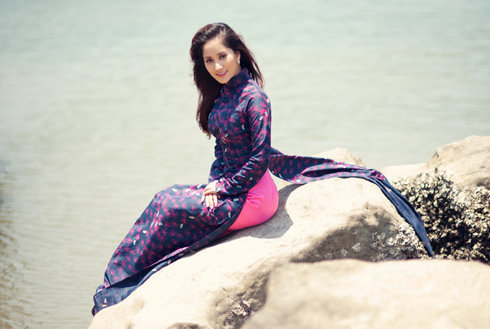 beautiful girl in ao dai 20000 ao-dai very-beautiful-girl-in-ao-dai very-pretty-girl-in-ao-dai very-beautiful-woamn-ao-dai girl-xinh-mac-ao-dai ao-dai-viet-nam