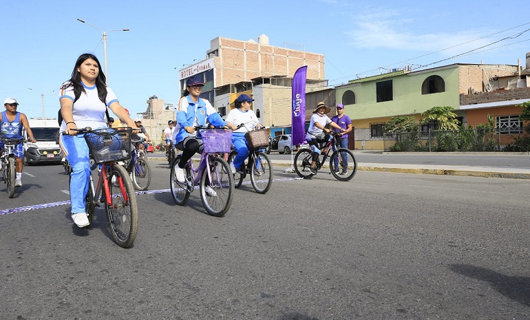 Comuna provincial promueve caminata y bicicleteada con la participación de niños, jovenes y adultos