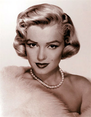 marilyn monroe - hairstyle,short hairstyle, curly hairstyle, classic hairstyle